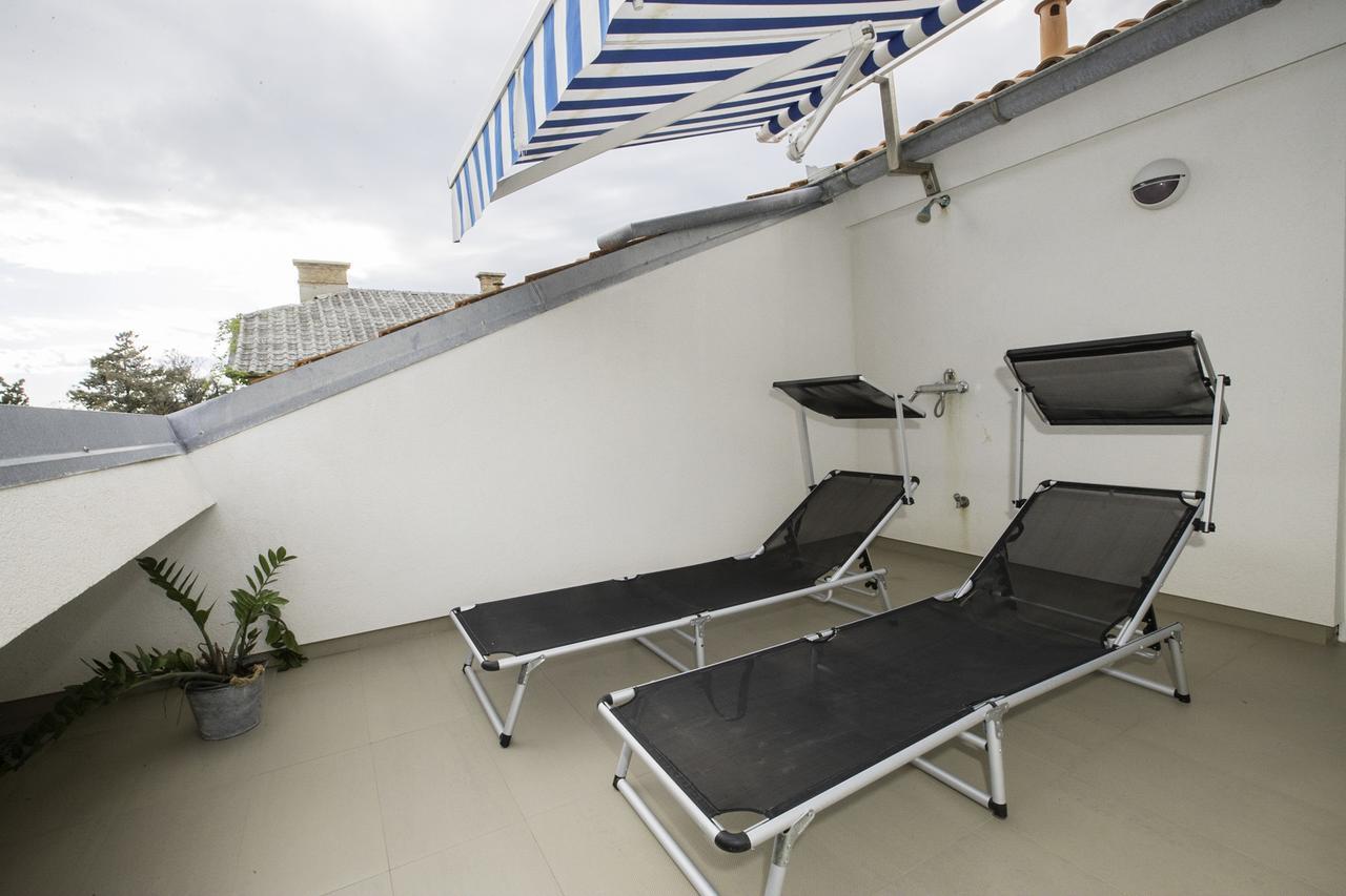 Apartment Sanja Rab Town Zewnętrze zdjęcie